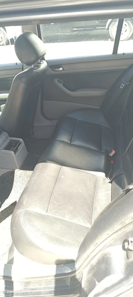 BMW 320 i - 8