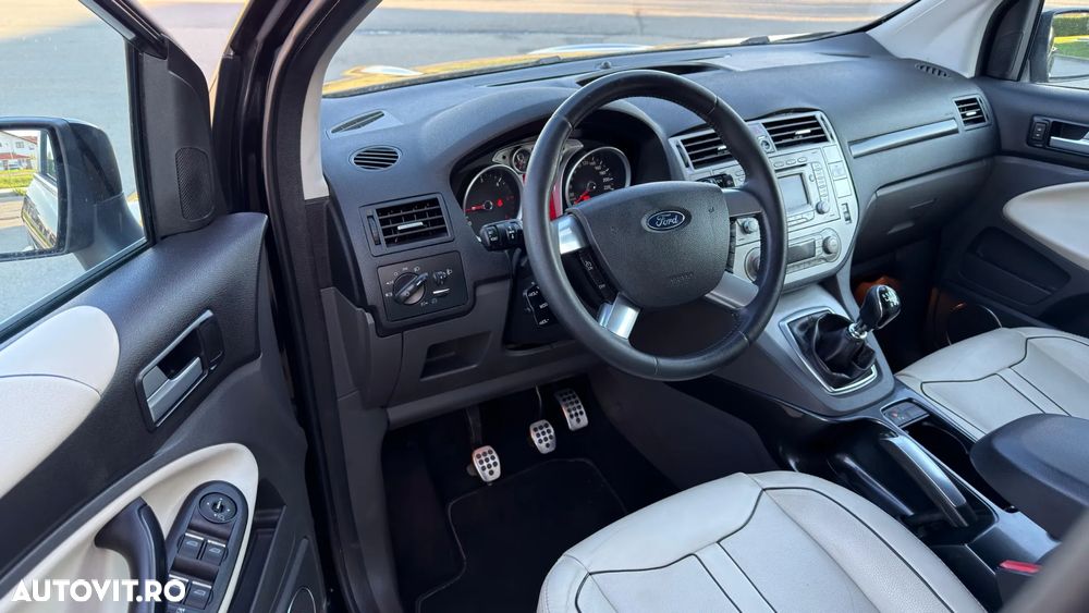 Ford Kuga - 5