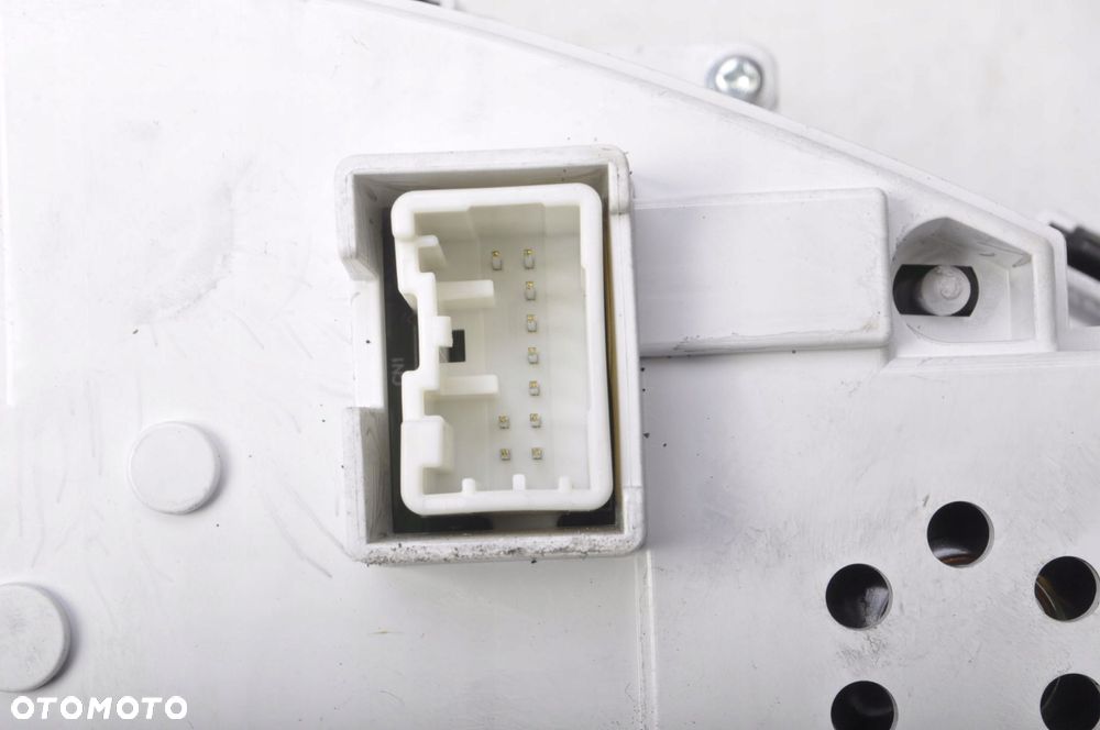 VOLVO S80 II V70 III  DIESEL AUTOMAT LICZNIK ZEGARY 31327750 - 7