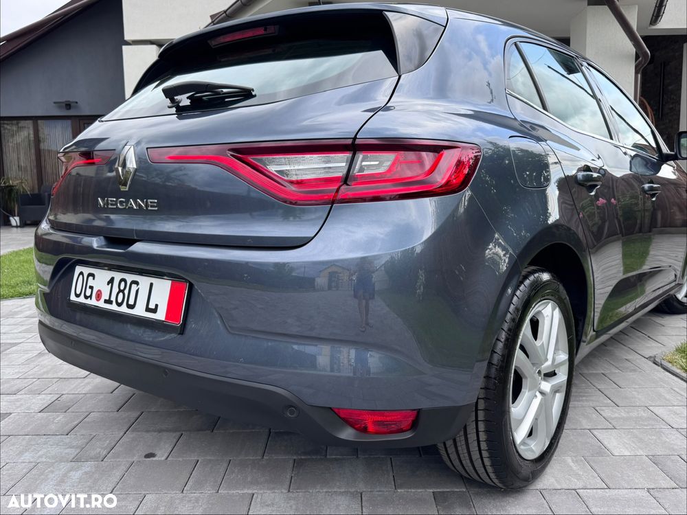 Renault Megane ENERGY dCi 110 EXPERIENCE - 11