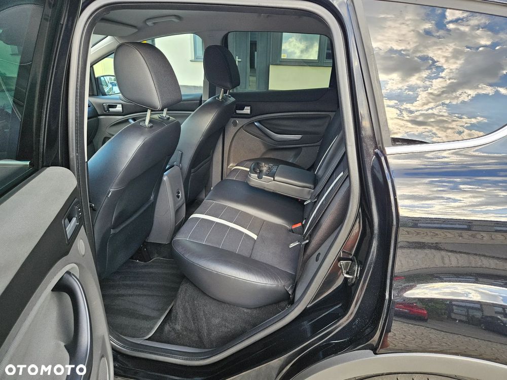 Ford Kuga 2.0 TDCi 2x4 Titanium - 13