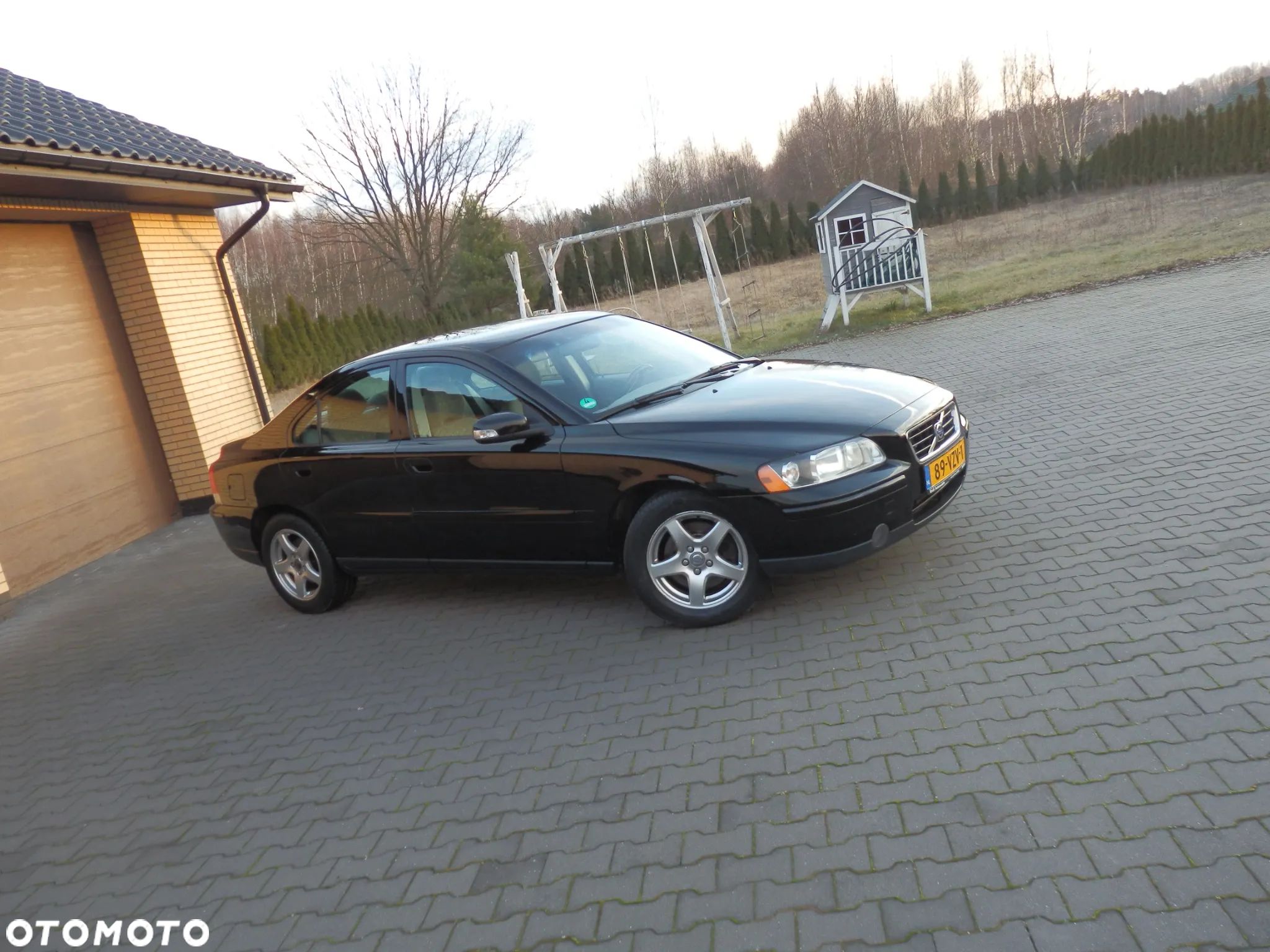 Volvo S60 2.4 Black Edition - 1