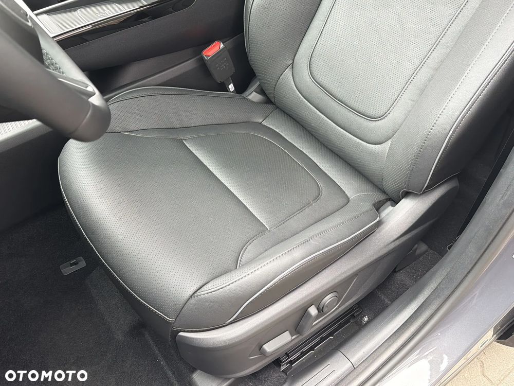 Hyundai Tucson 1.6 T-GDi HEV Platinum 2WD - 13