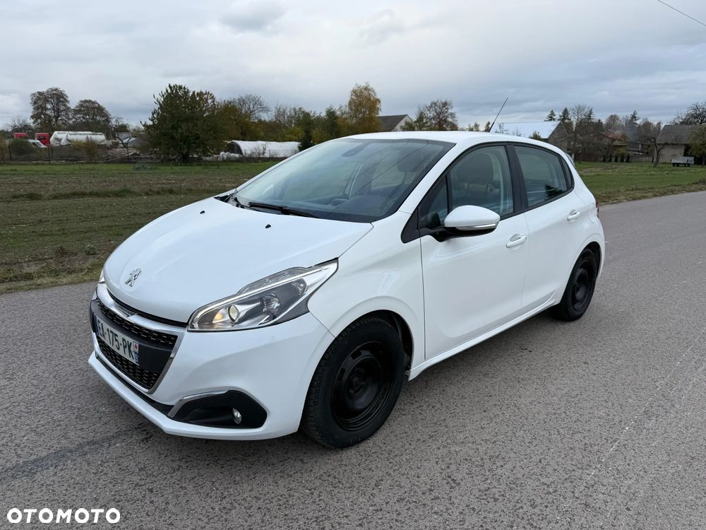 Peugeot 208 - 9