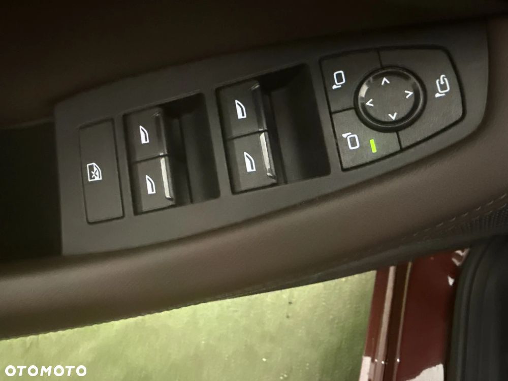 BMW Seria 2 218i Luxury Line - 12