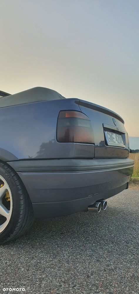 Volkswagen Golf 1.8 GT - 2
