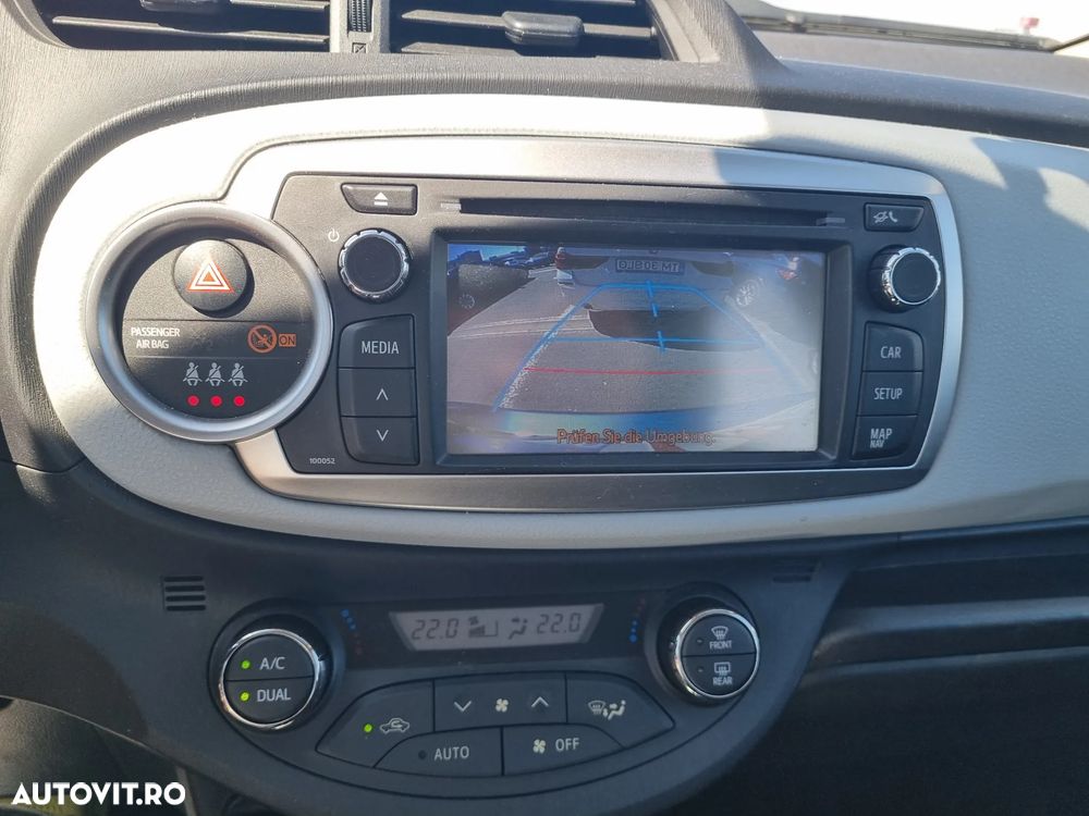 Toyota Yaris - 8