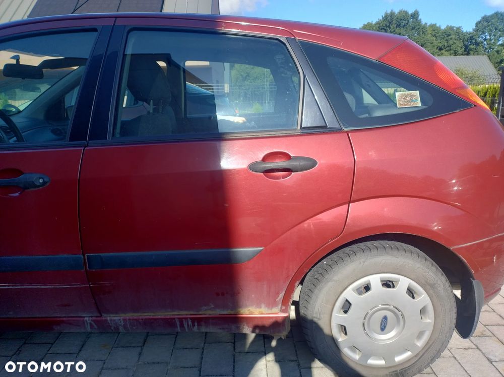 Ford Focus 1.6 X100 - 5