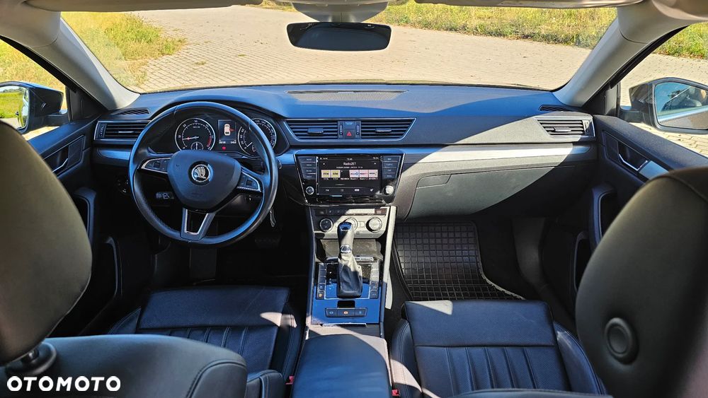 Skoda Superb 2.0 TDI L&K DSG - 15