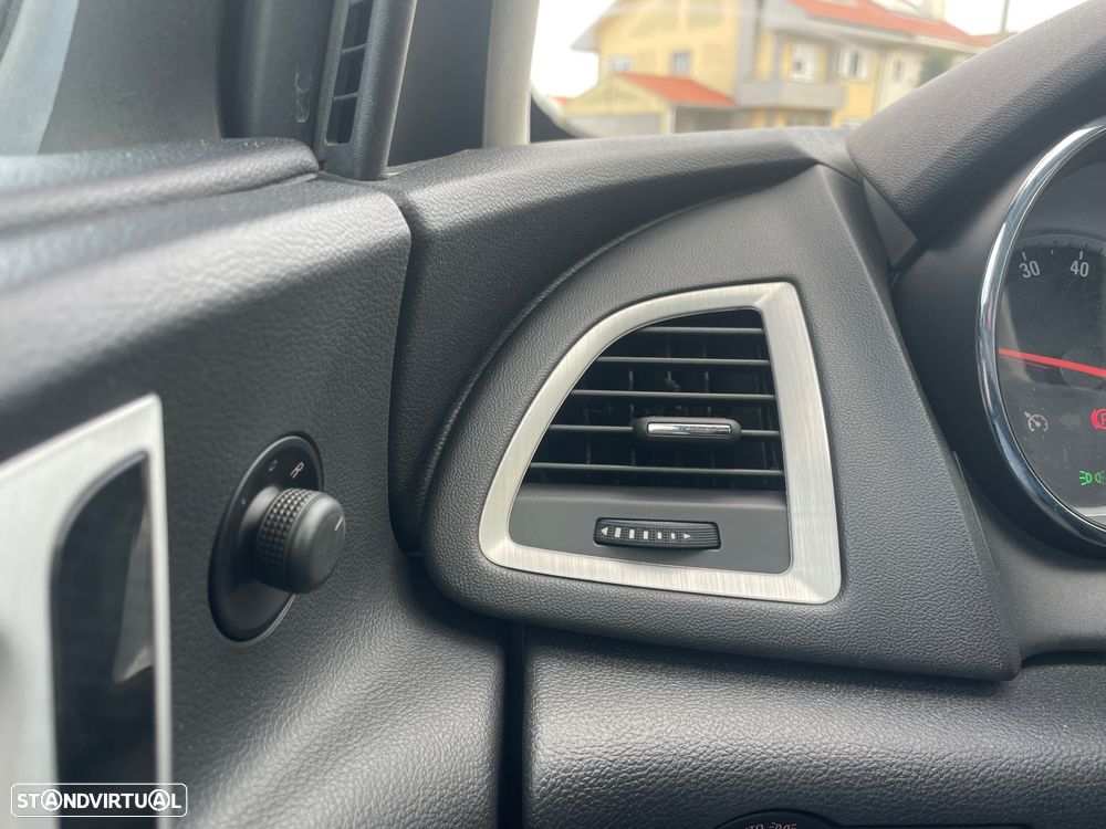 Opel Astra GTC 1.4 Turbo ecoFLEX S&S - 31