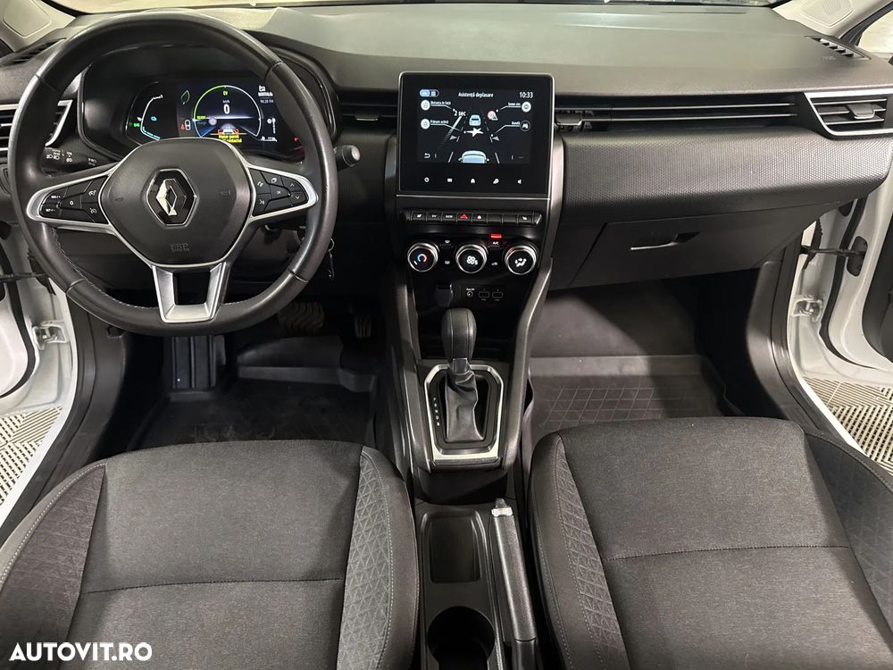 Renault Clio - 10