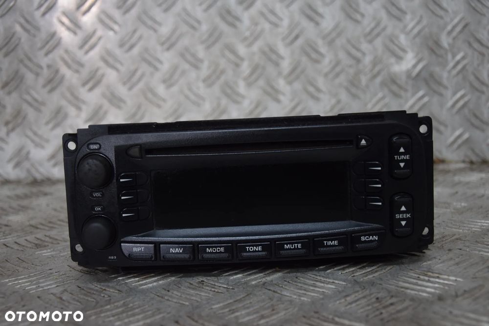 JEEP CHEROKEE KJ RADIO - 1