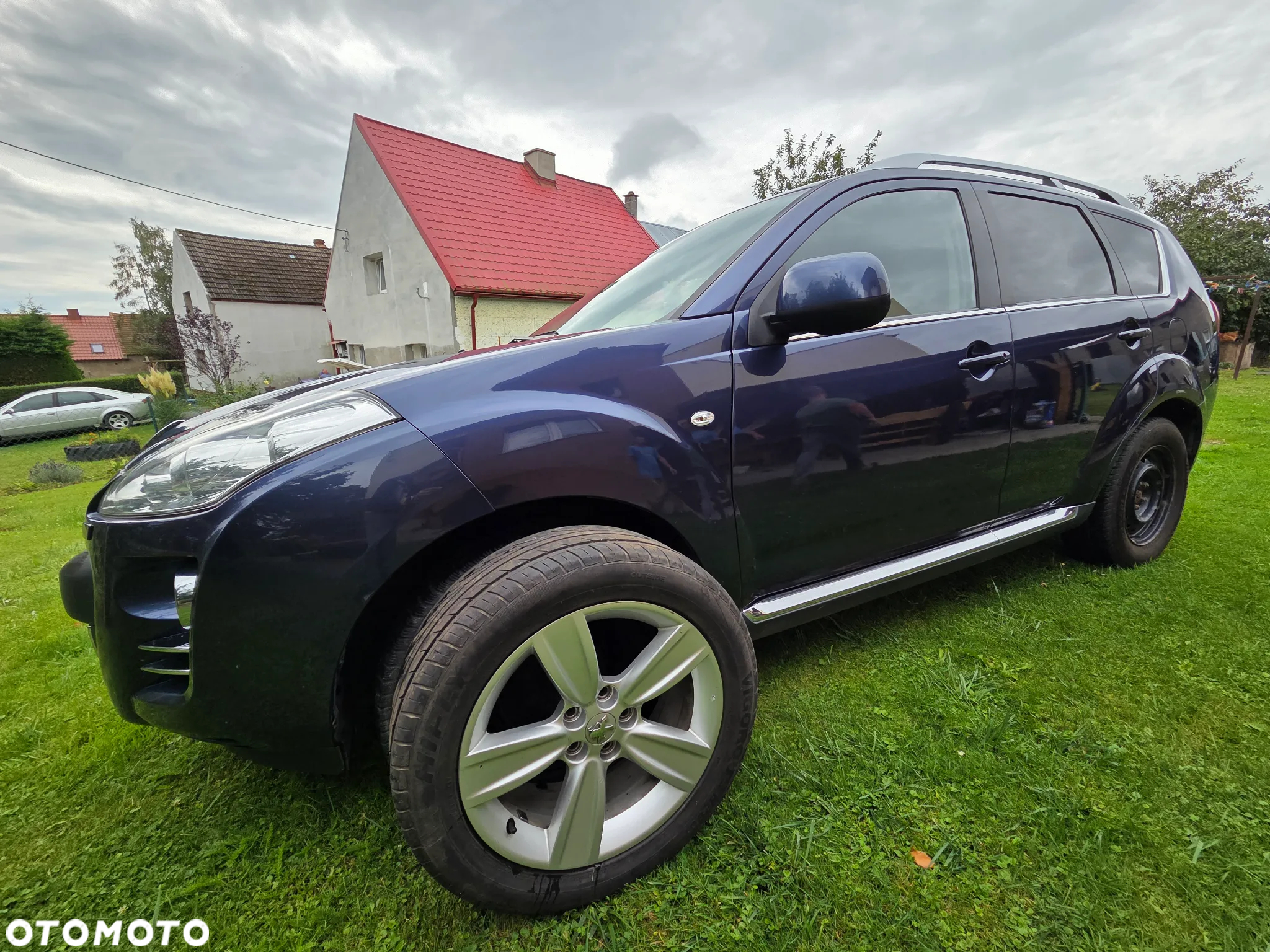 Peugeot 4007 - 10