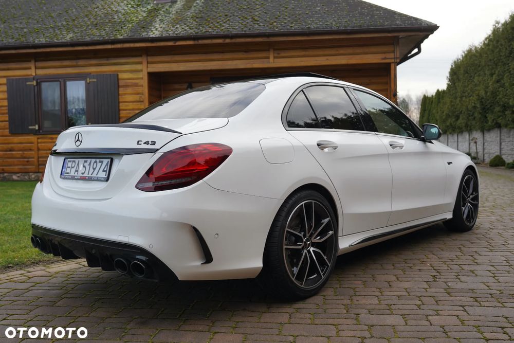 Mercedes-Benz Klasa C AMG 43 4Matic 9G-TRONIC - 3