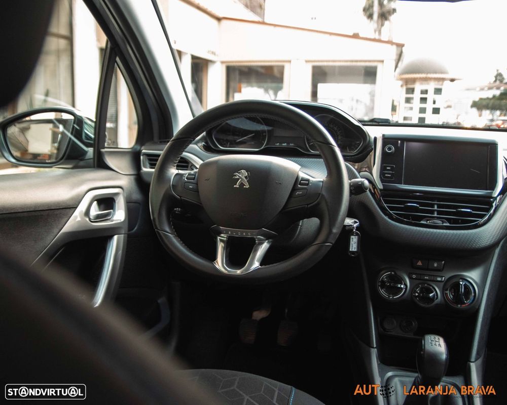 Peugeot 2008 1.2 PureTech Style - 19