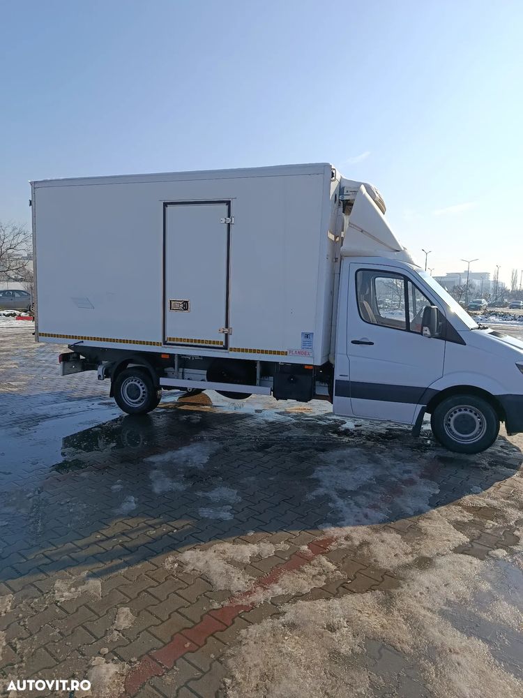 Mercedes-Benz Sprinter - 4