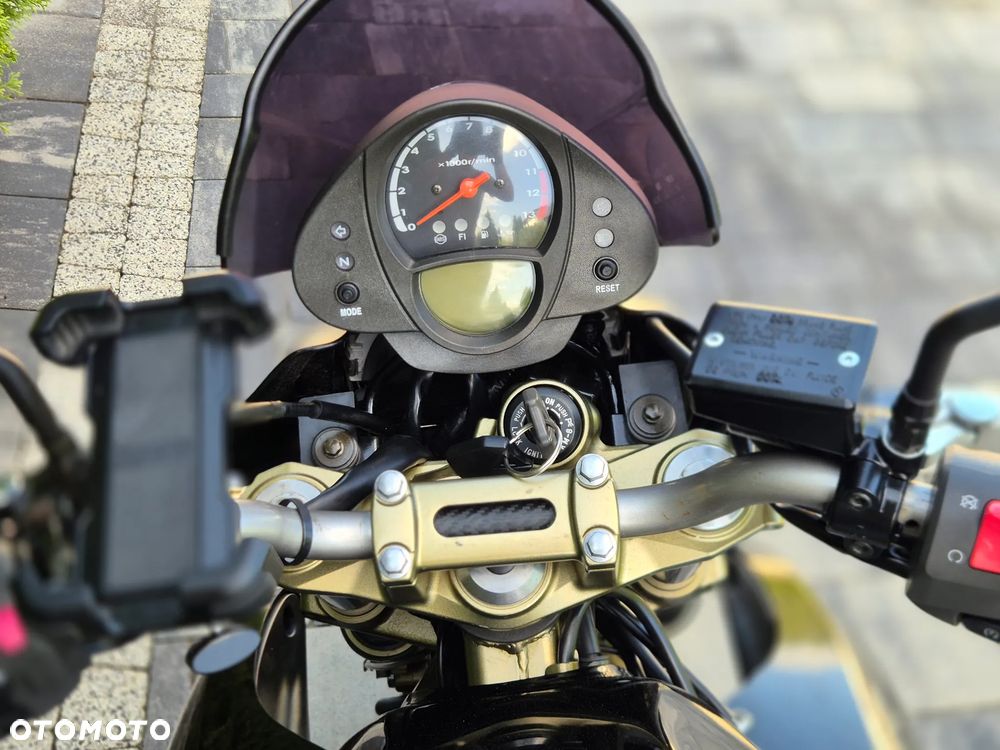 Kawasaki ER - 14