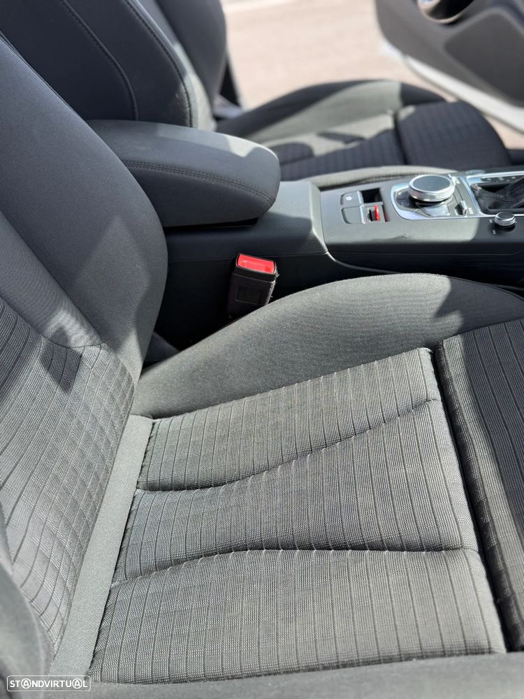 Audi A3 Sportback e-tron 1.4 TFSI S tronic - 9