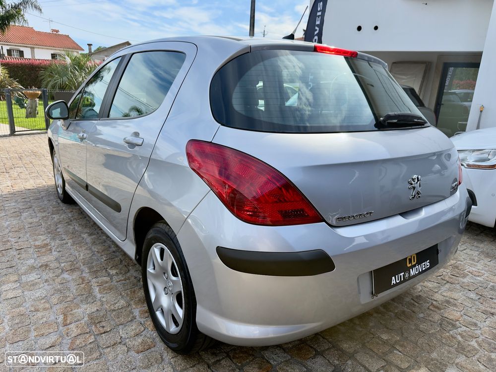 Peugeot 308 1.6 HDi Executive - 23