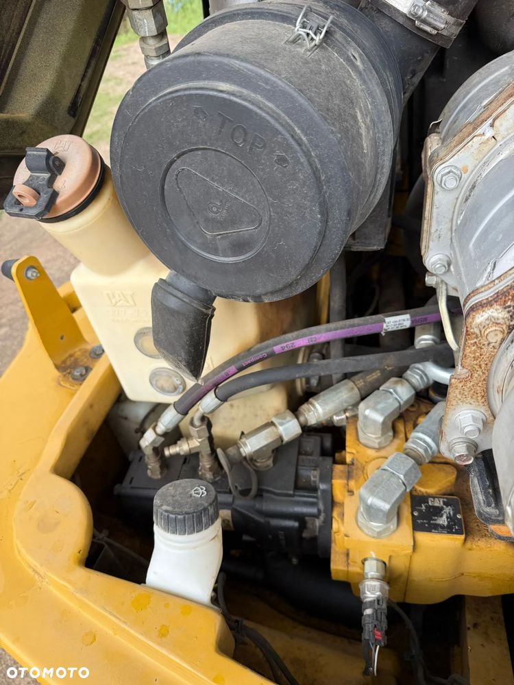 Caterpillar 908 M - 11