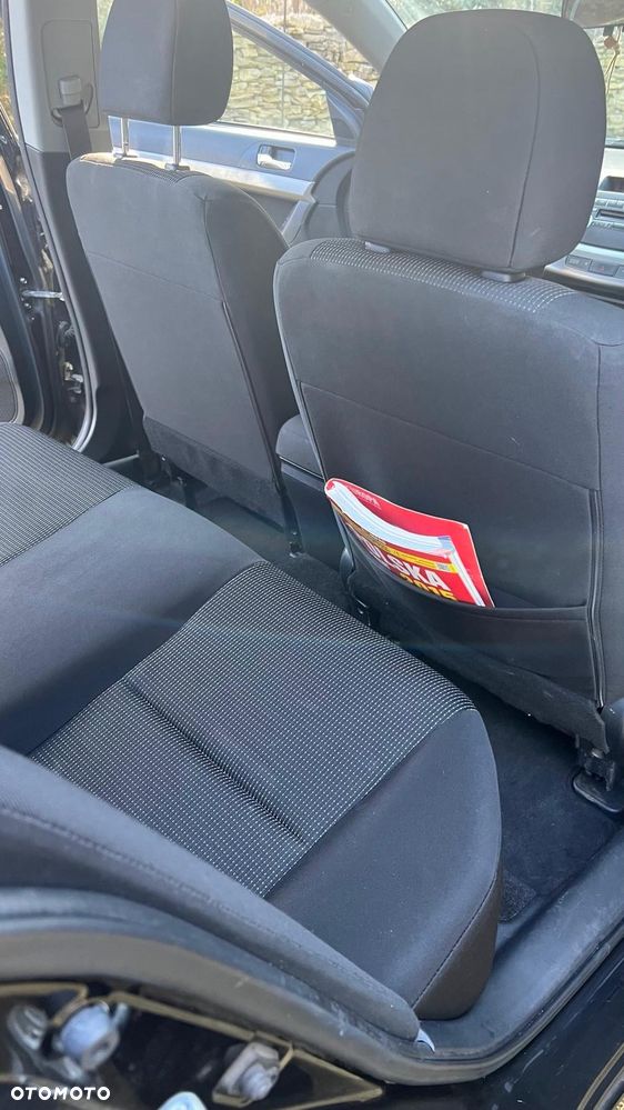 Mitsubishi Lancer 1.5 Invite - 11