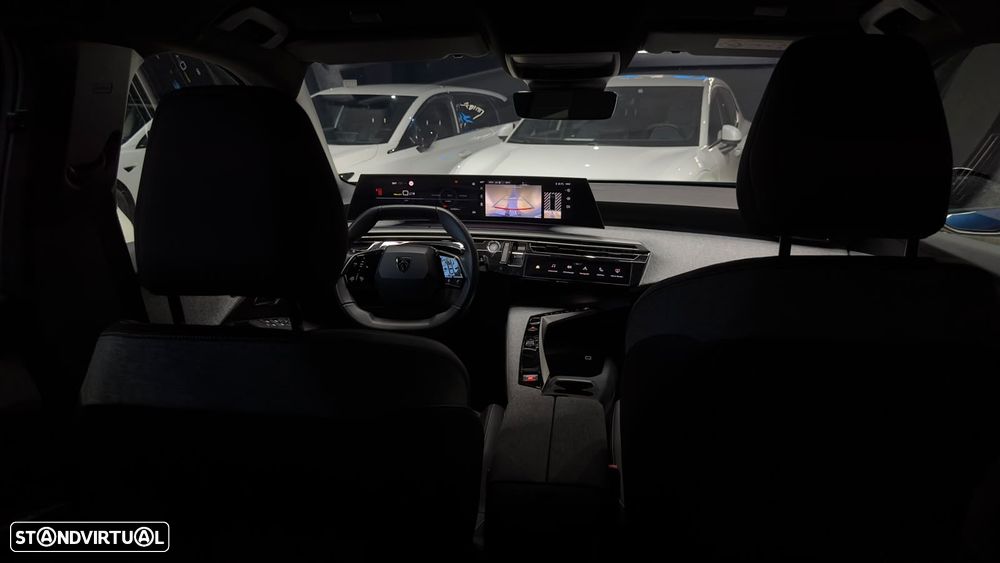 Peugeot E-3008 Allure - 50