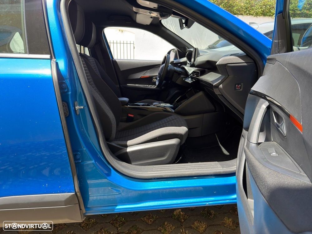 Peugeot e-2008 50 kWh Active Pack - 19