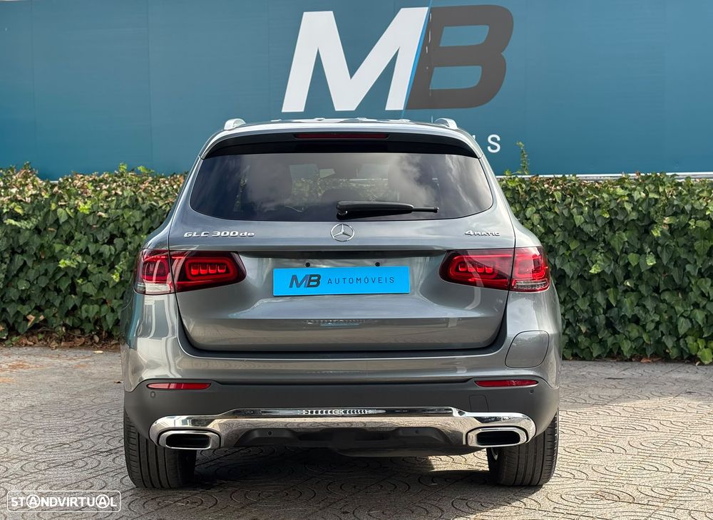 Mercedes-Benz GLC 300 de 4Matic 9G-TRONIC - 38