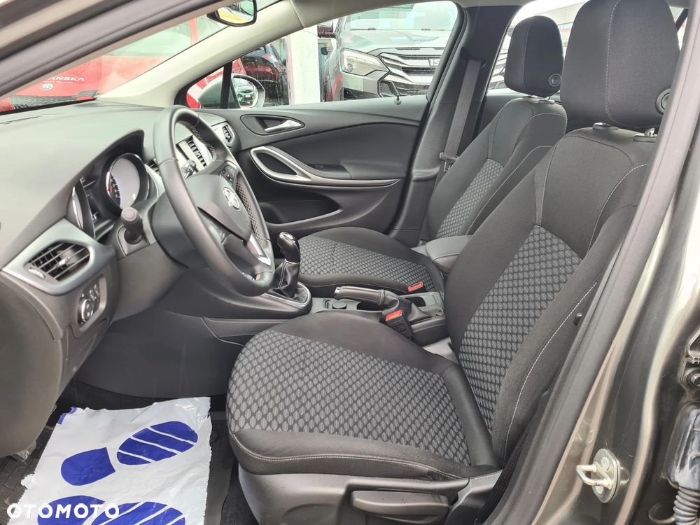 Opel Astra 1.4 T Dynamic S&S - 10