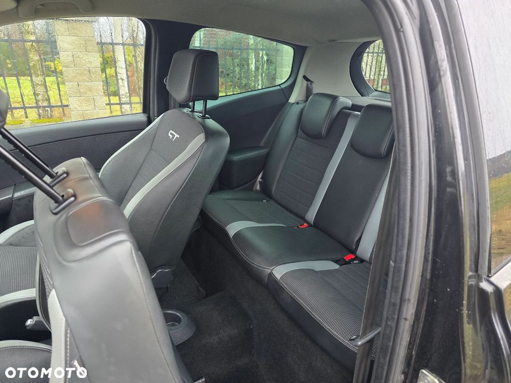 Renault Clio 1.6 16V 130 GT - 6