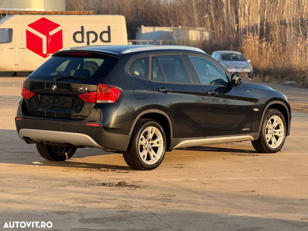 BMW X1 xDrive18d xLine - 4