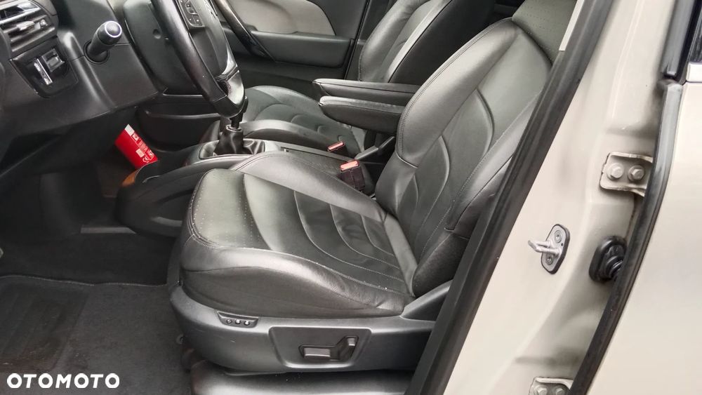 Citroën C4 Picasso - 11
