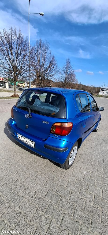 Toyota Yaris 1.0 Terra - 13