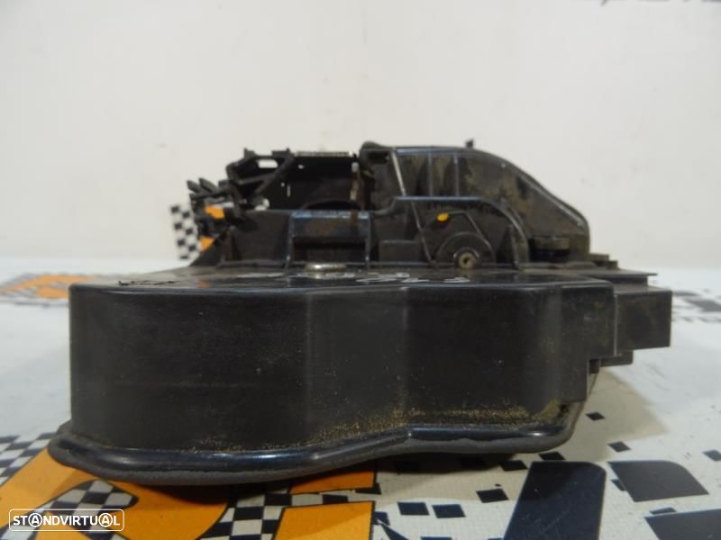 Fecho Da Porta Frente Direita Bmw 5 (F10)  51217202144 / 7202144 / A05 - 7