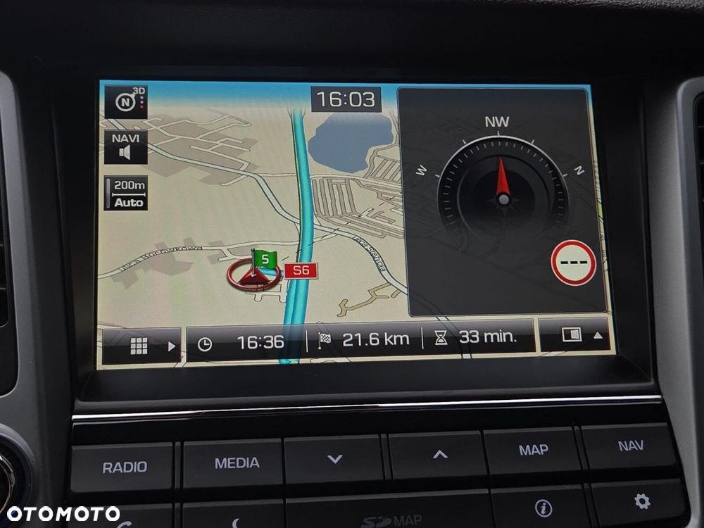 Hyundai Tucson 2.0 CRDI BlueDrive Style 2WD - 17