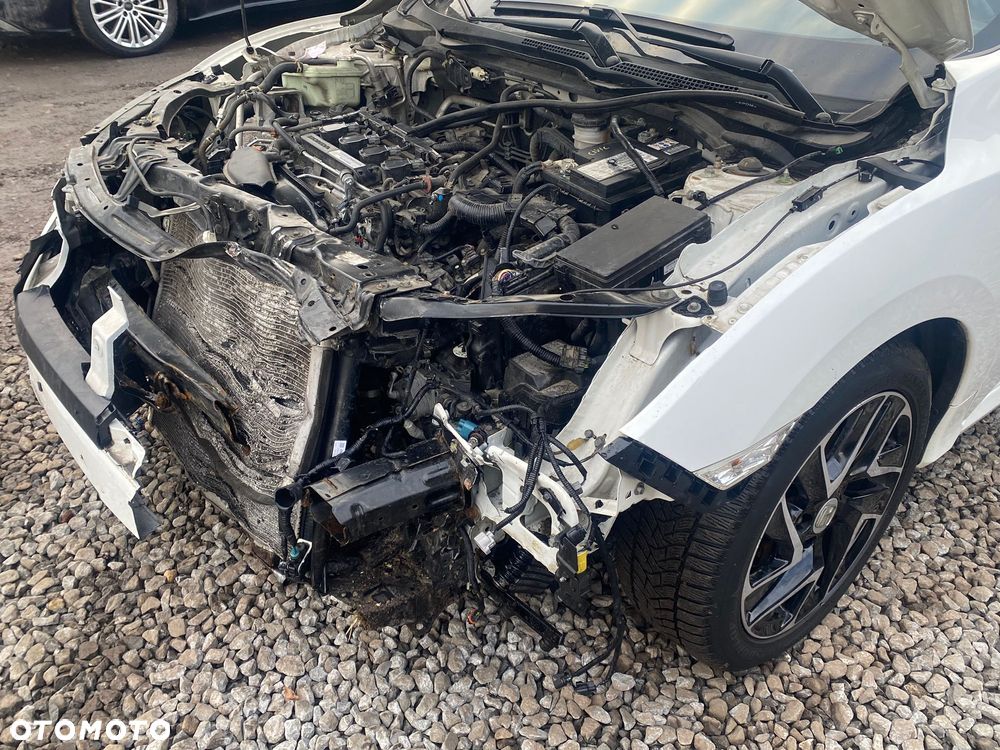 Honda Civic 1.5 T Elegance CVT - 8