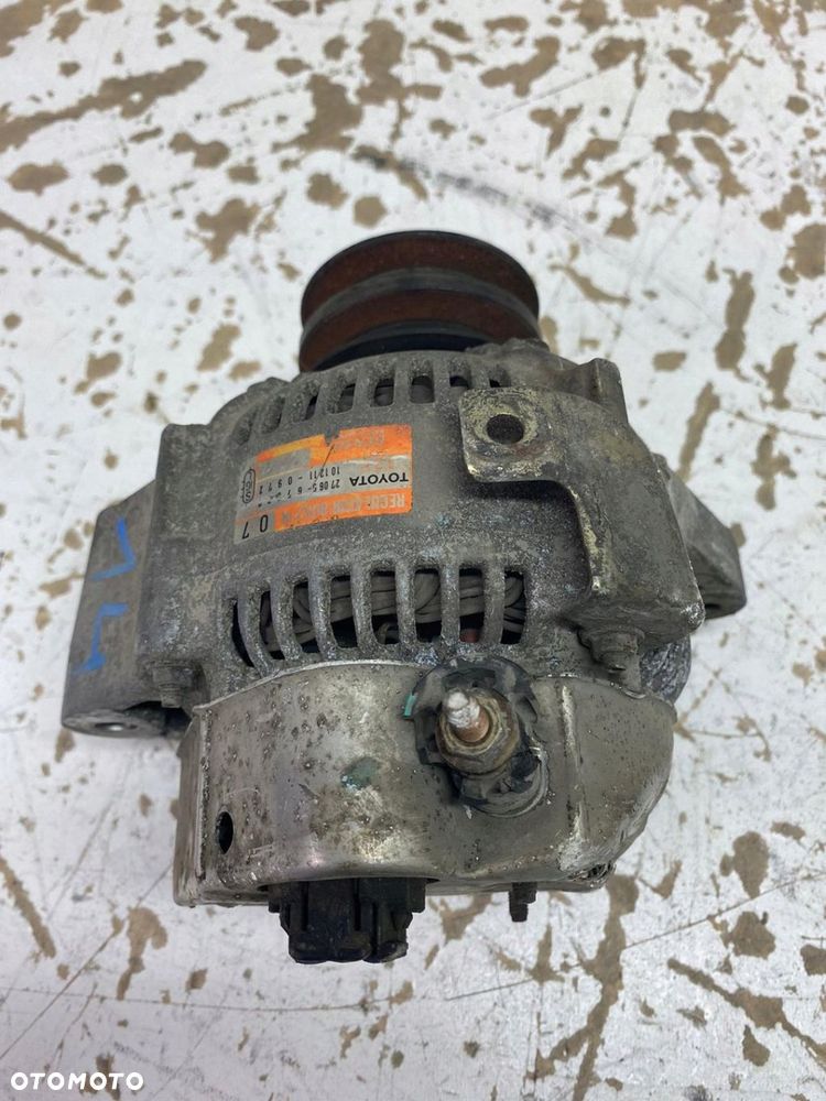 TOYOTA LAND CRUISER KJ 90 Alternator 27060-67070 - 4