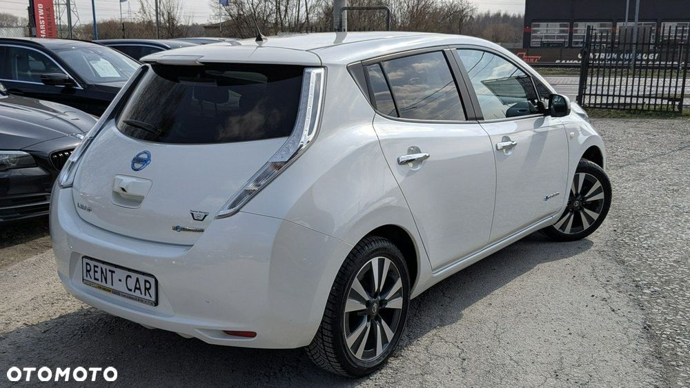 Nissan Leaf - 11