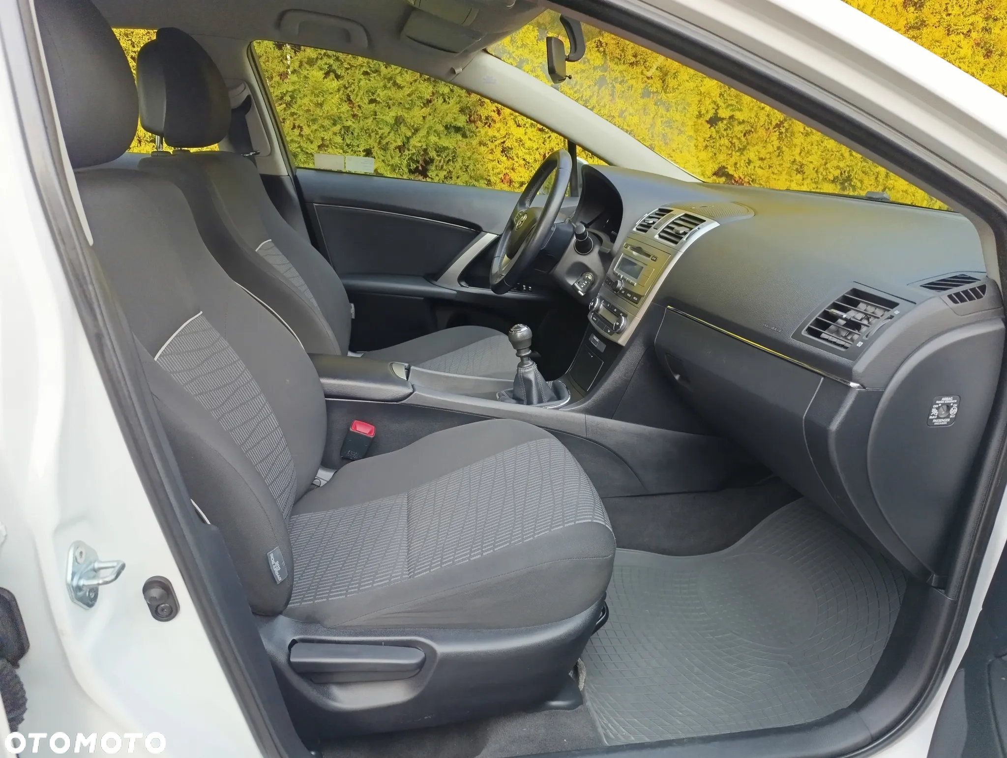 Toyota Avensis 2.0 D-4D Active - 15