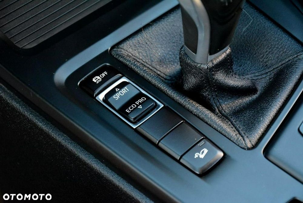 BMW X1 xDrive20d Advantage - 35