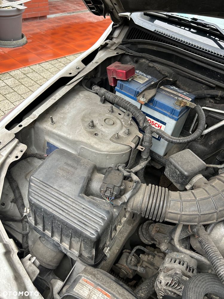 Suzuki Grand Vitara 1.6 Comfort - 16