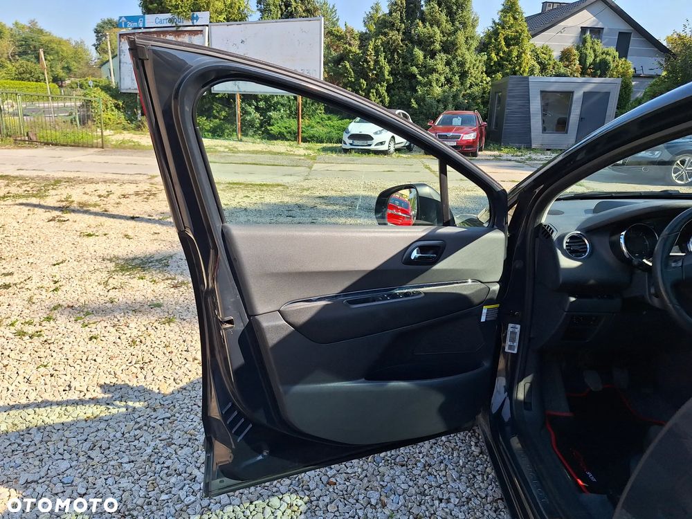 Peugeot 5008 HDI FAP 150 Platinum - 15