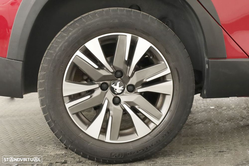 Peugeot 2008 1.2 PureTech Allure - 5