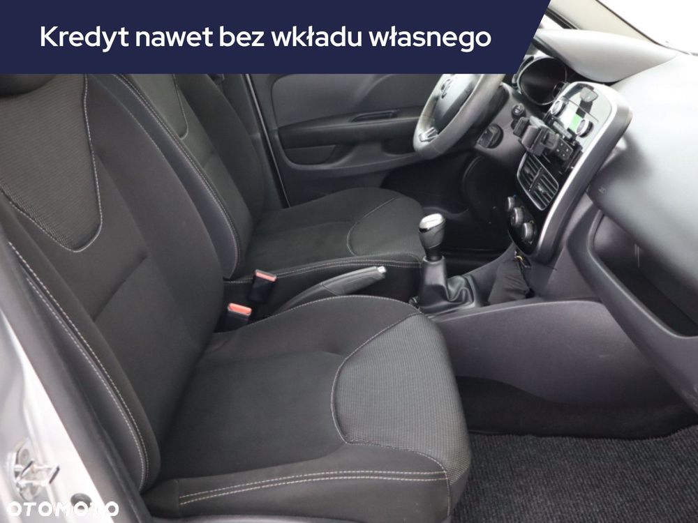 Renault Clio - 11