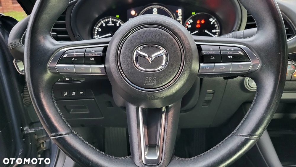 Mazda 3 2.0 mHEV Hikari - 29