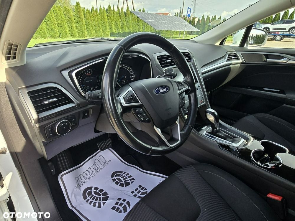 Ford Mondeo - 17