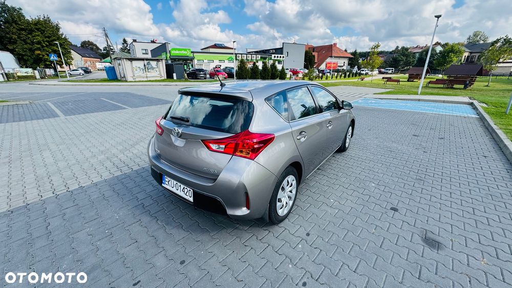 Toyota Auris 1.33 VVT-i Life Comfort - 4