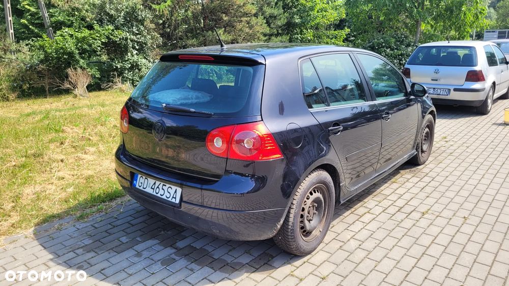 Volkswagen Golf 2.0 TDI Comfortline DSG - 5