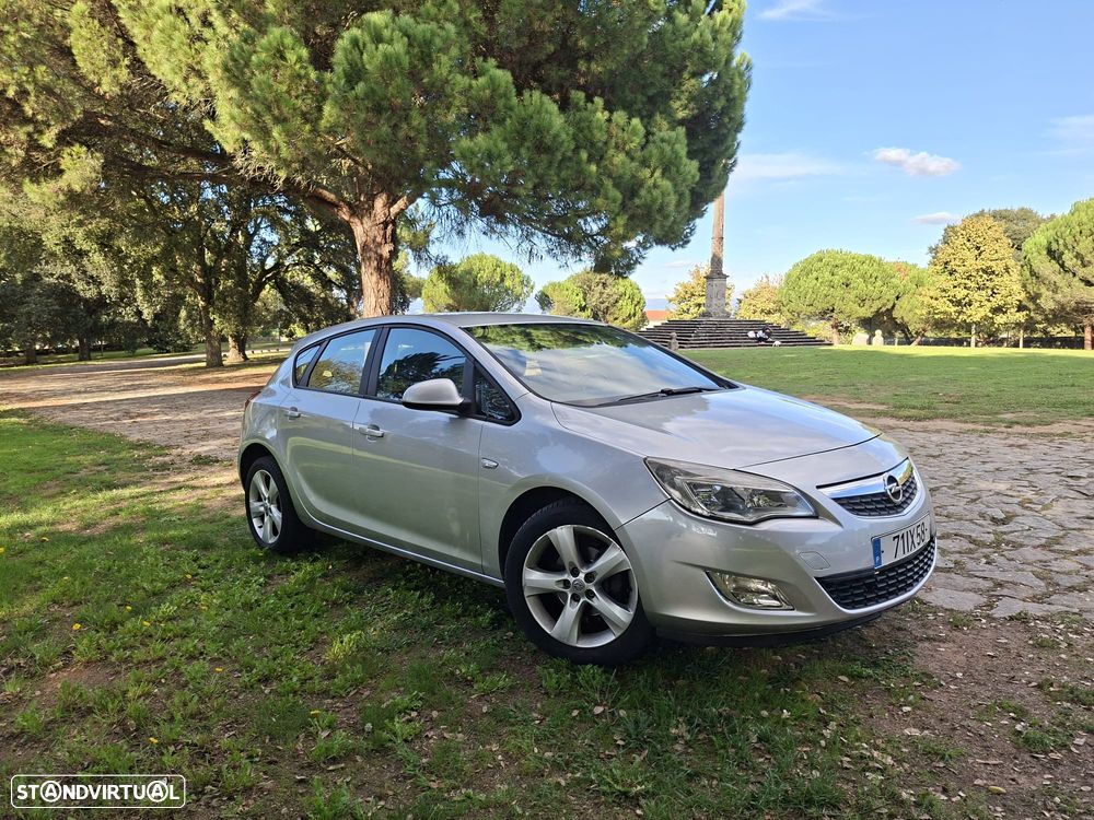 Opel Astra 1.4 Enjoy - 11