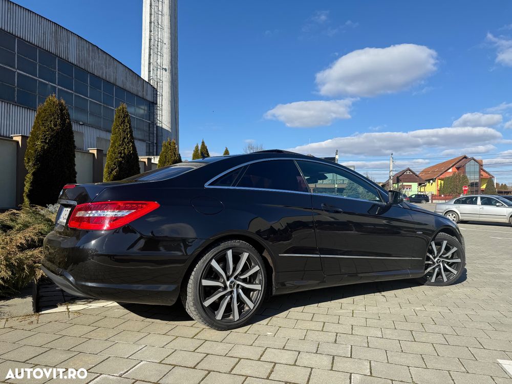 Mercedes-Benz E - 22